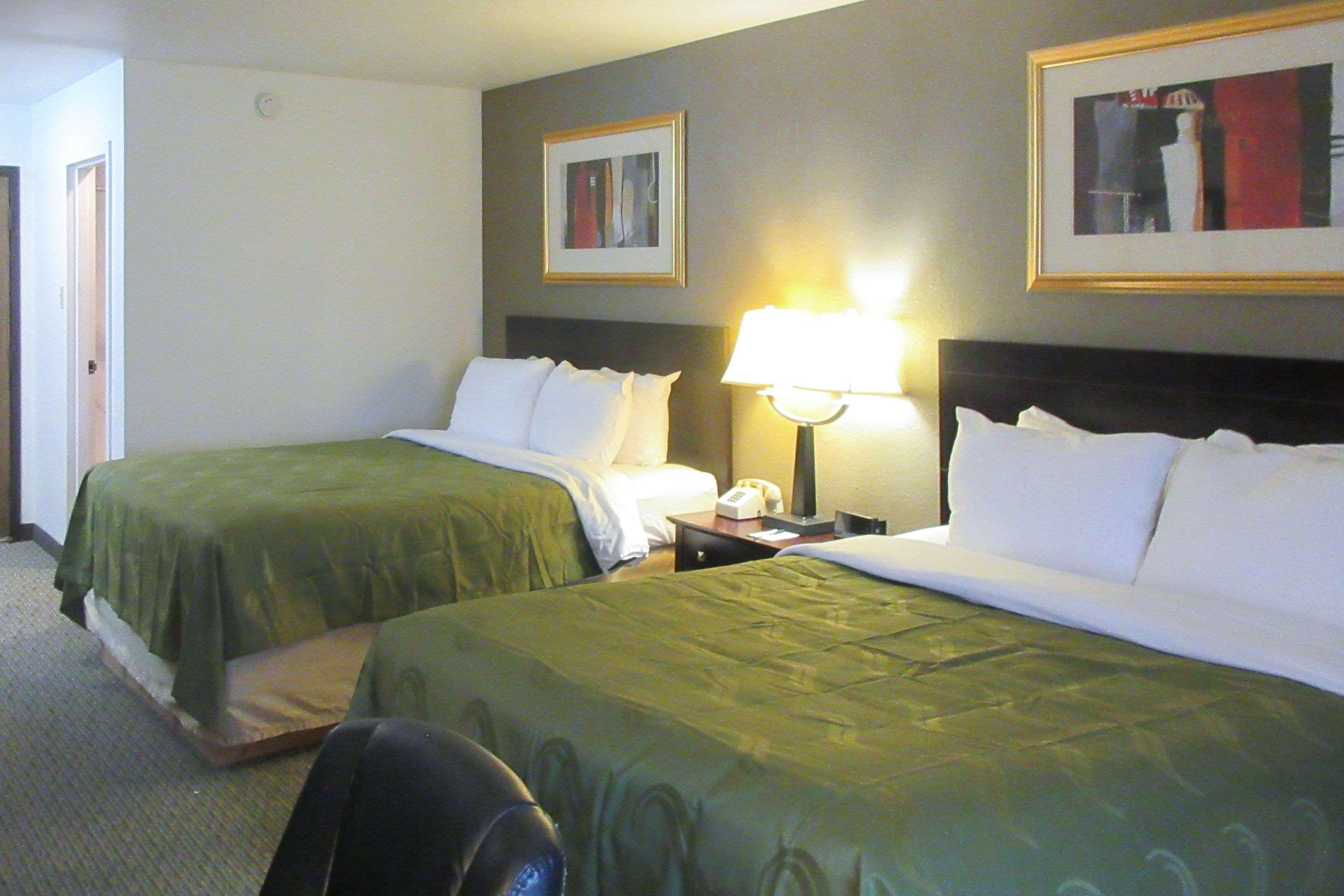 Quality Inn 2*